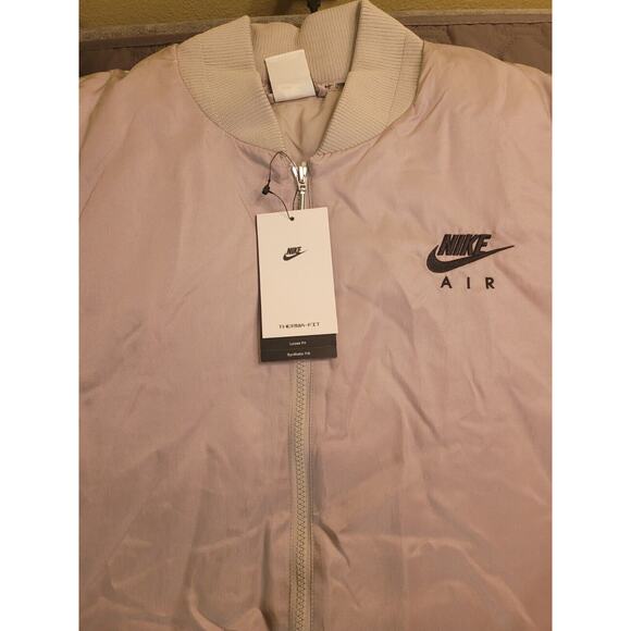Nike Air Therma-Fit Women’s Bomber Jacket Medium Gray DD4640-033 NWT $180 - Picture 6 of 7